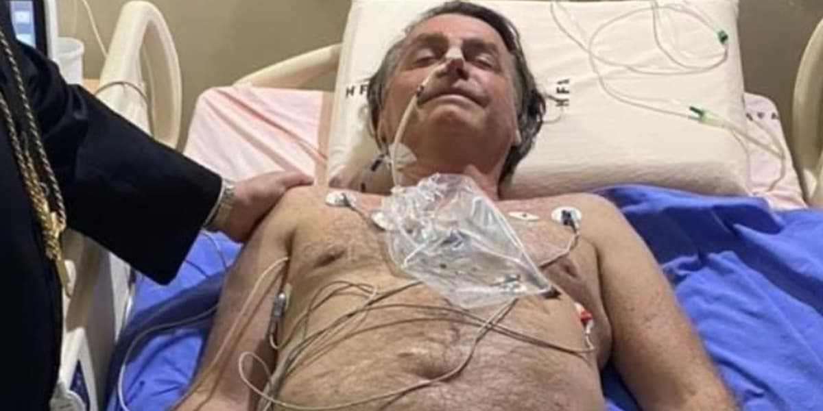 Bolsonaro foi internado na quarta-feira, 14 (Foto: Reprodução) Bolsonaro foi internado na quarta-feira, 14 (Foto: Reprodução)