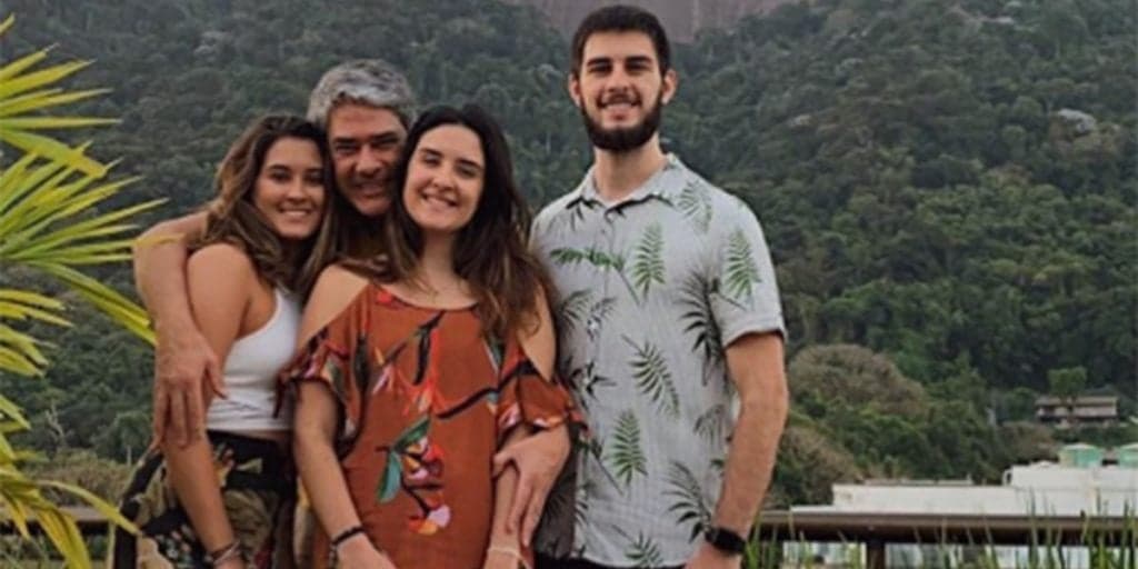Filha de William Bonner desmascara pai, expõe gritaria com a família e detona atitude: “Por que tá gritando?”
