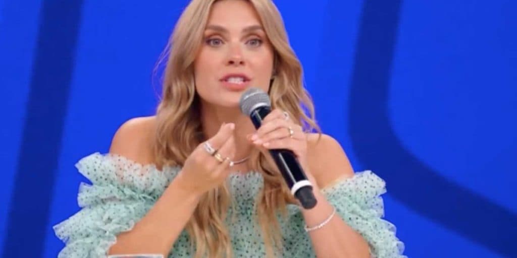 Carolina Dieckmann reclama de formato do Super Dança dos Famosos e detona na Globo: "Não quero''