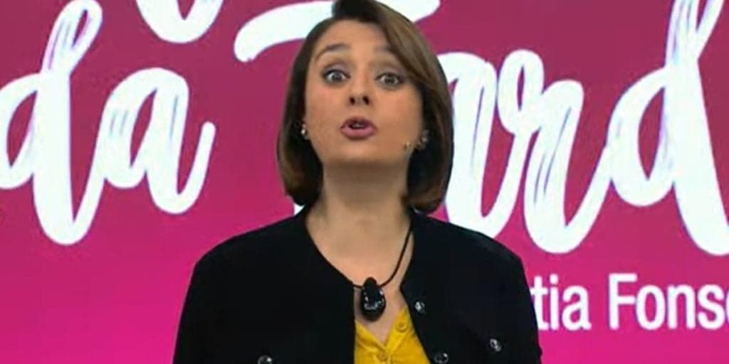 "Partiu sofrendo", Catia Fonseca interrompe Band, anuncia morte de famosa e expõe choro: "Não sei o que fazer"