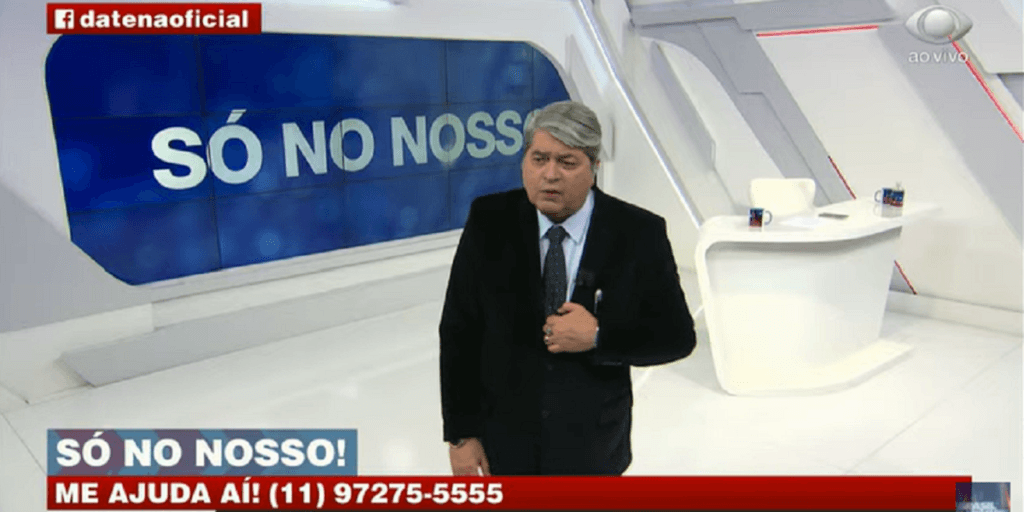 Datena surta com funcionários do programa e dá ordem aos gritos: "Não fale comigo agora"