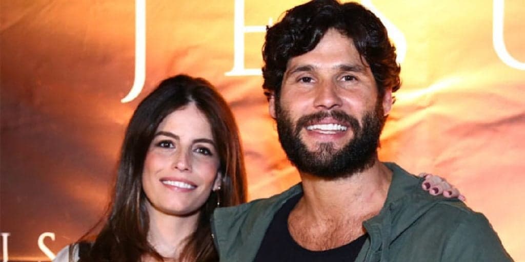 Dudu Azevedo termina casamento de 5 anos, pede demissão da Record e chuta real:  "Das dores que me causa"