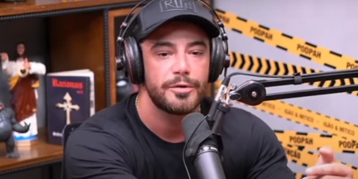 Felipe Titto surge arrancando a roupa em vídeo, após reunir família em jantar para assumir à todos