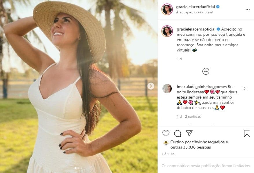 Graciele Lacerda abre às pernas e levanta vestido aos 40 anos (Foto: Reprodução)