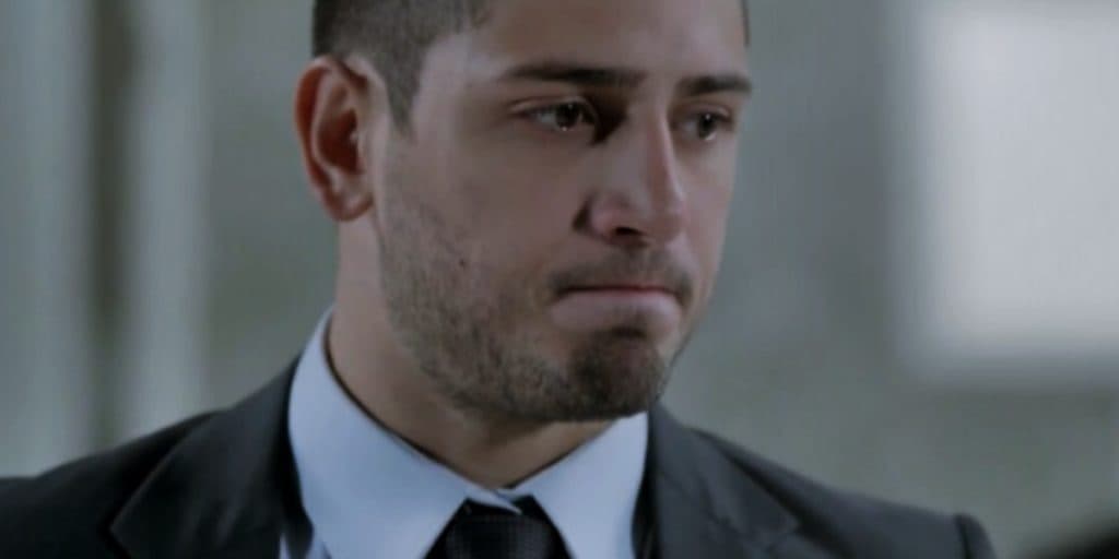 Império: Após levar fora, João Lucas mira em Du, a pede em casamento depois de acidente e toma resposta escrota