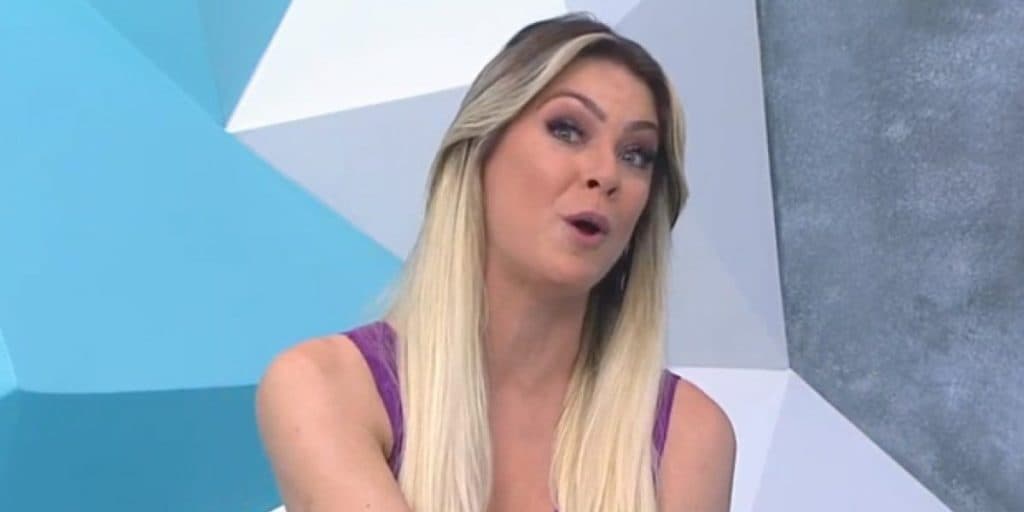 Renata Fan confirmou a saída do São Paulo da Copa do Brasil