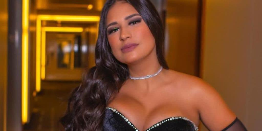 "Minha barata não é de ferro", Simone, da dupla com Simaria, sofre para satisfazer o marido na cama