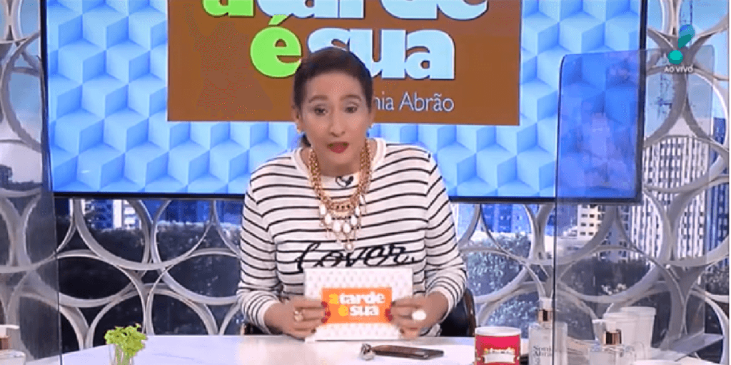 Sonia Abrão expõe expulsão de casa e desaba ao mostrar intimidade da família: "Arrumou outro"