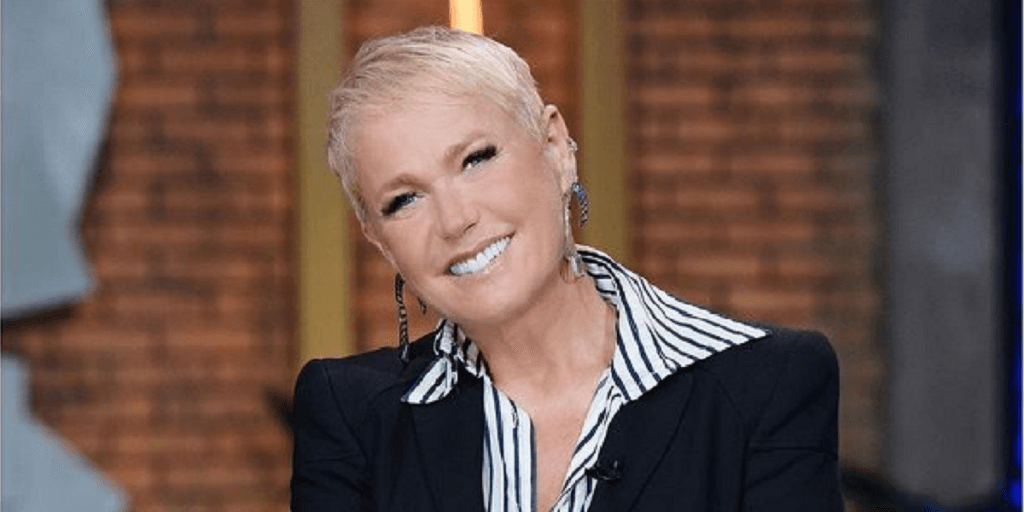 Xuxa Meneghel está de volta na TV Globo, á frente do novo reality: "Espero todos em 2022"