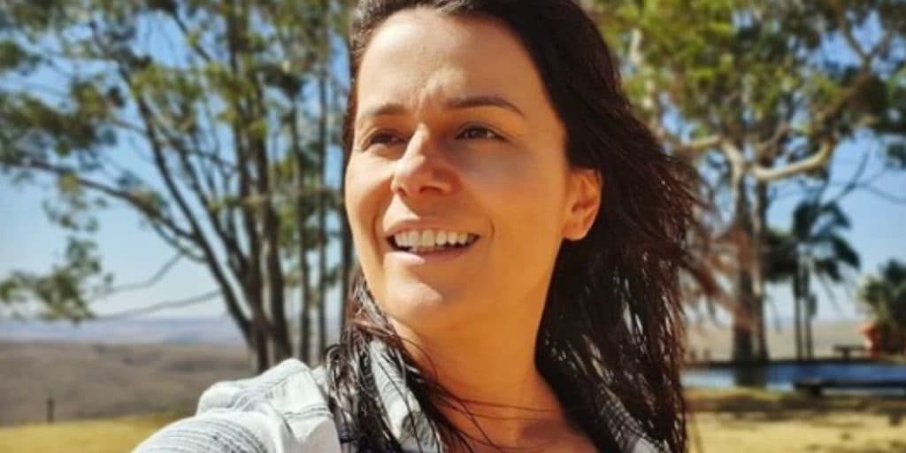 Adriana Araújo se vinga da Record, destrói emissora com contrato e tem ida a Band anunciada: "Nova estrela"
