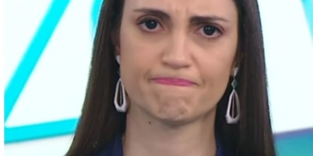 Chris Flores segura às lágrimas ao vivo, expõe morte no SBT e desmorona: "Meu filho"