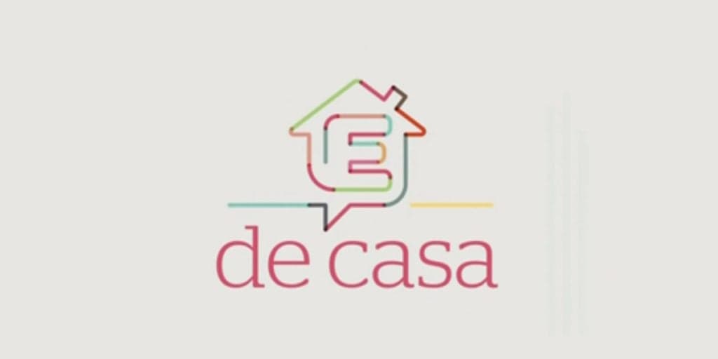 Apresentadores do É de Casa levam 'pau' ao vivo, apanham de gato e rola maior climão