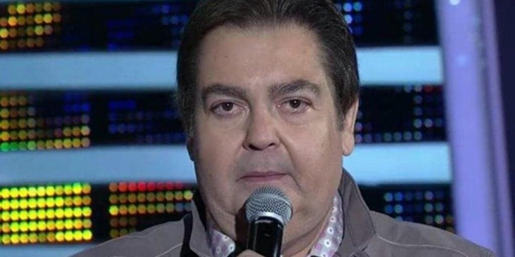 Faustão gera nova ordem na Band e emissora decreta fim de telejornal e anuncia o que colocará no lugar