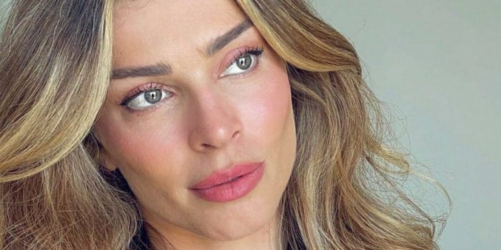 Grazi Massafera, após assumir namoro com bonitão, é demitida da Globo