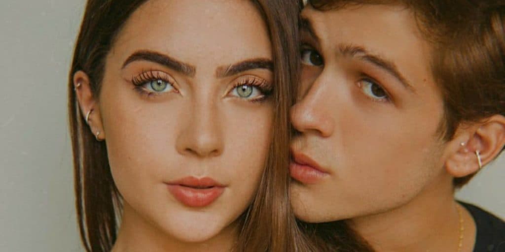 Flashback? Jade Picon é flagrada jantando com filho de Leonardo