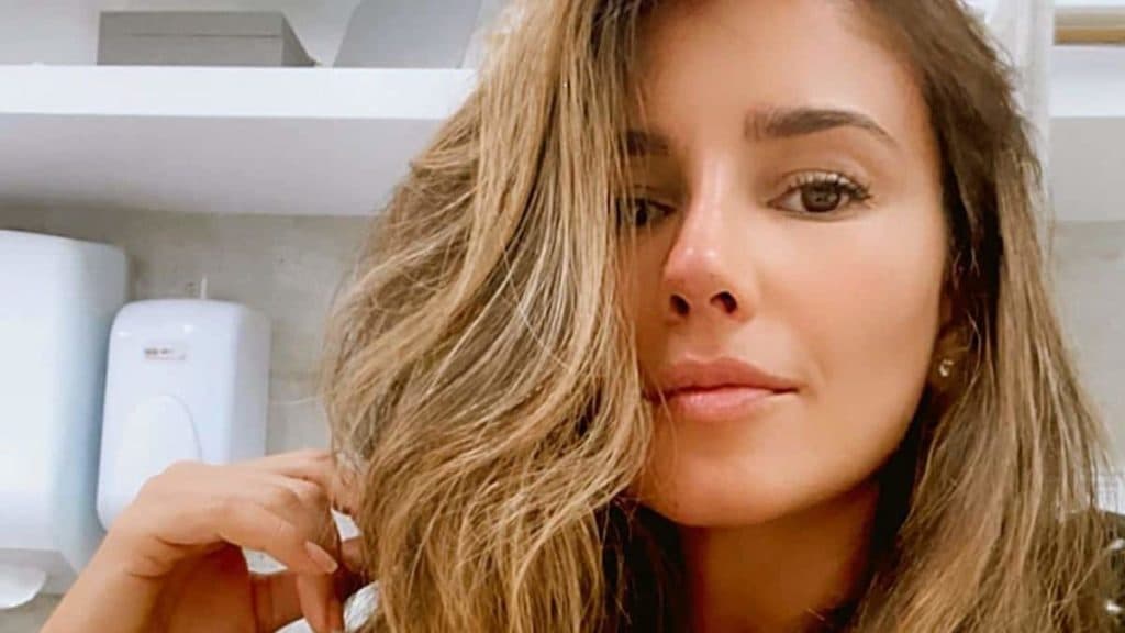 Avião com Paula Fernandes sofre pane no ar, fumaça invade cabine e cantora vê morte: "Um acidente"