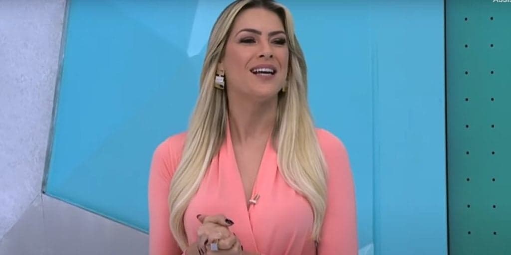 "O maior susto que a gente teve", Renata Fan interrompe Jogo Aberto e dá notícia urgente