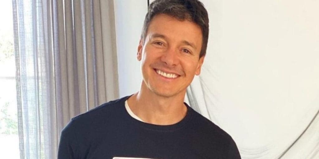 Rodrigo Faro divulgou imagens de reality show na Record