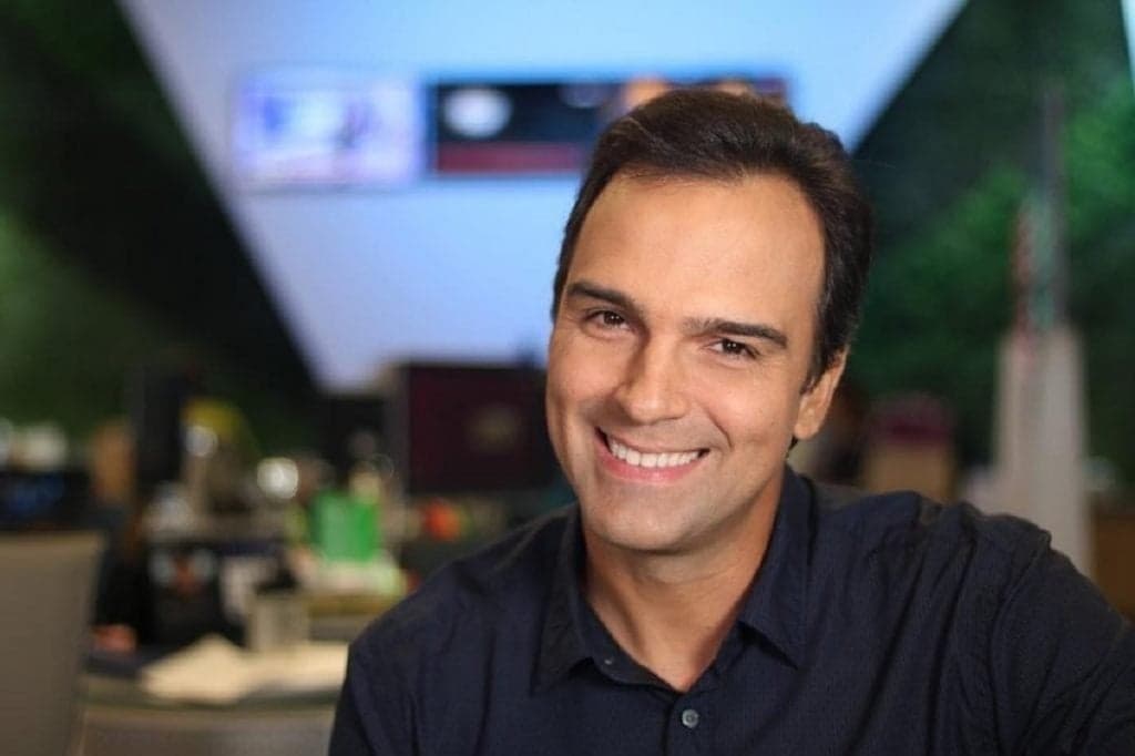 Tadeu Schmidt faz desabafo após ter saída do Fantástico decretada pela Globo e confirma o pior: "Estou sozinho"