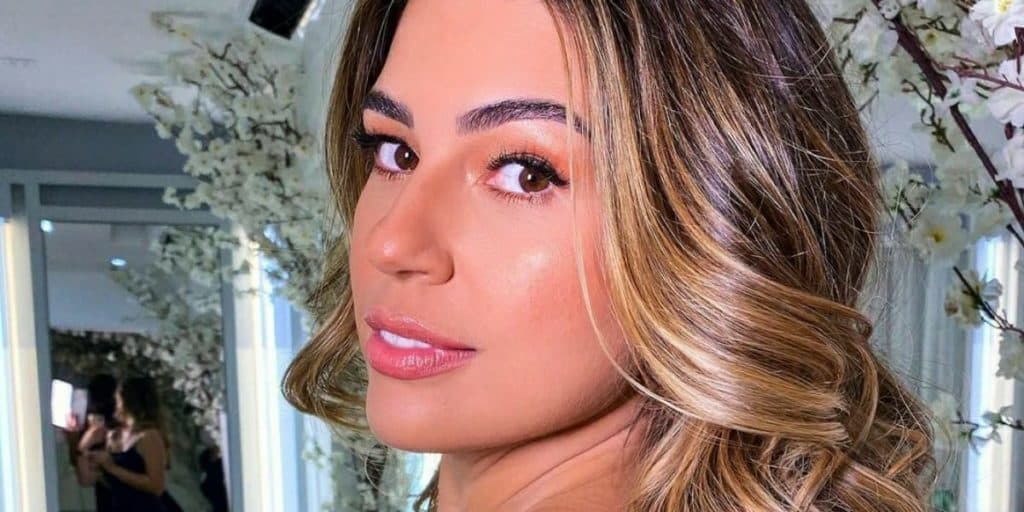 Vivian Amorim descobre gravidez, chora e faz anúncio: "Foi no susto"