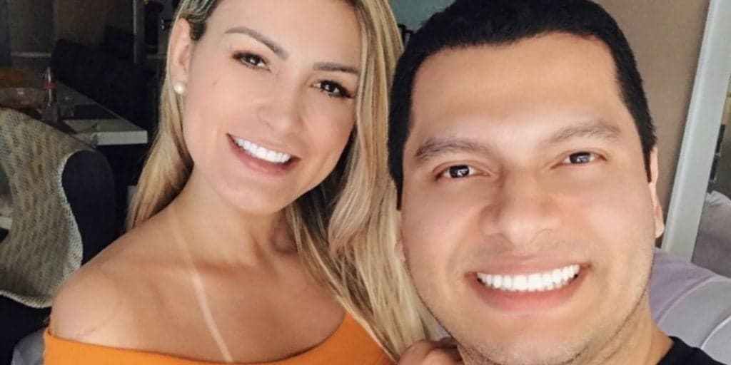 Marido de Andressa Urach, após anúncio de gravidez, revela sexo do bebê e pede sugestões de nomes: 'Saiu''
