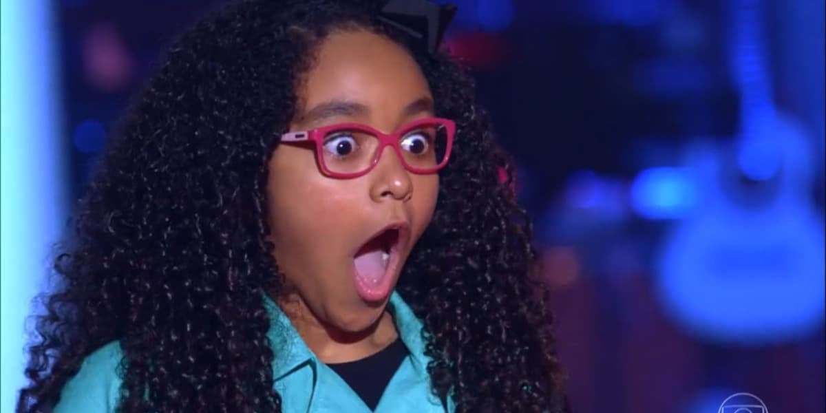 Criança fenômeno explode no The Voice Kids (Foto: Reprodução)