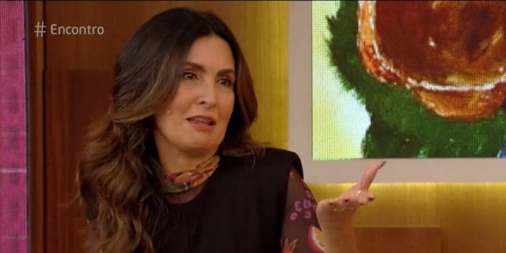 "Aqui sofrendo", confirma Fátima Bernardes, após entrar na mira da Globo com a saída de Faustão