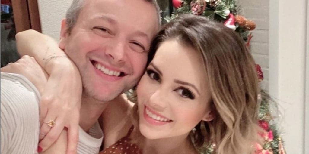 Sandy para o país e faz pronunciamento sobre casamento após polêmica com separação: "Esse cara aí"