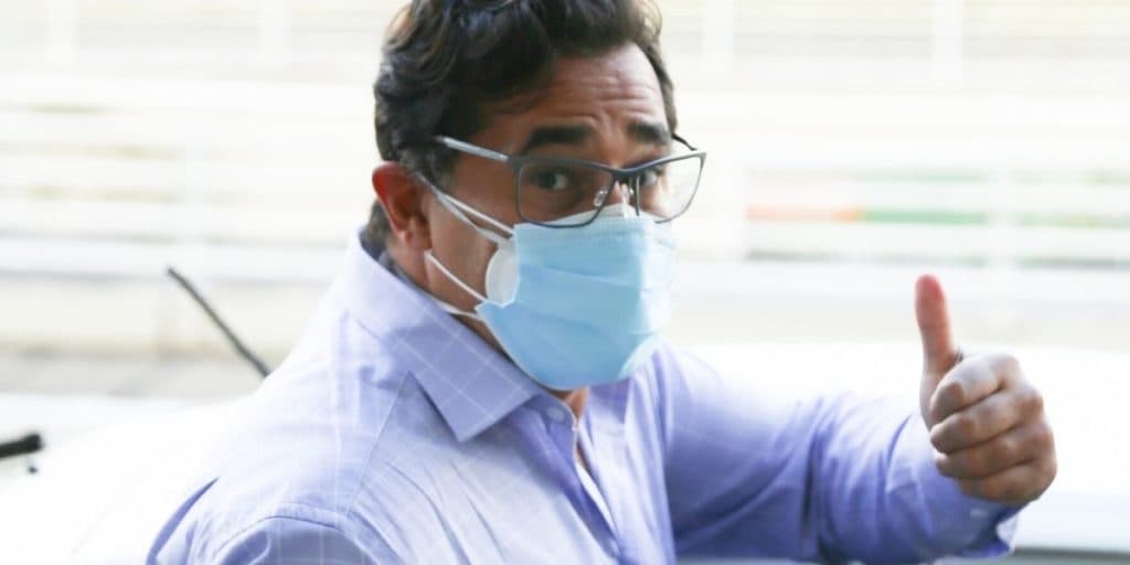 "Tudo desmoronou", Luciano Szafir tem nova ida à hospital confirmada e anuncia cirurgia delicada: "Angustiante"