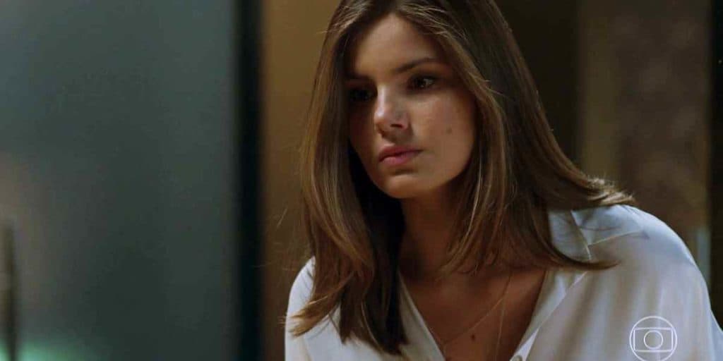 Pega Pega: Luiza, na surdina, investiga passado podre de Eric e descobre segredo