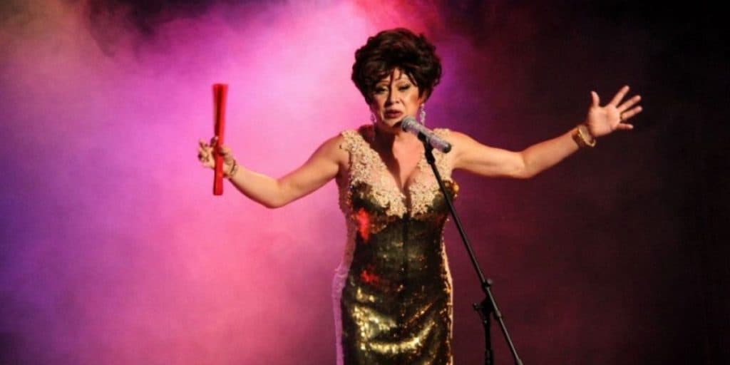 http://tvfoco.uai.com.br/wp-content/uploads/2015/05/Daniela-Mercury.jpg