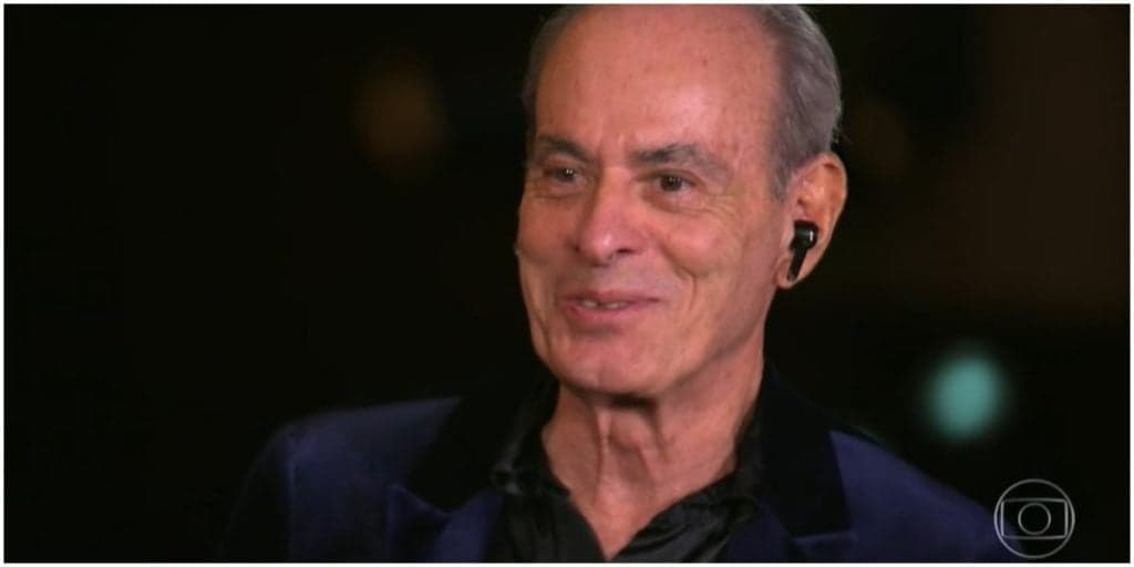 Ney Matogrosso fala sobre conhecer parceiros pela internet e diz sobre sexo aos 81 anos: "Ainda gosto''