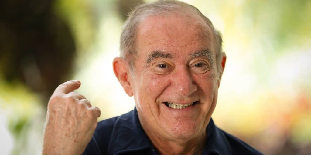 Desempregado aos 87 anos após demissão da Globo, Renato Aragão anuncia nova profissão ao Brasil