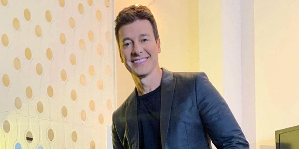 Rodrigo Faro implora por 1 ponto na Record, mas é destroçado pelo Programa Eliana: Audiências 29/08