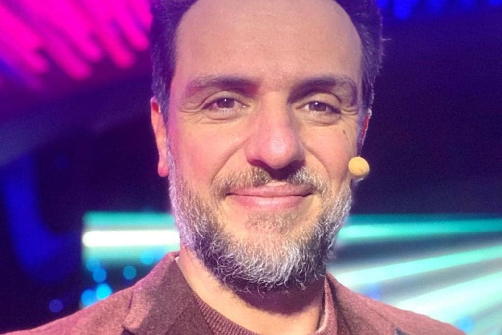 Aos 44, Rodrigo Lombardi é flagrado aos beijos com rapaz e assume parceiro de vez: "Completamente apaixonado"