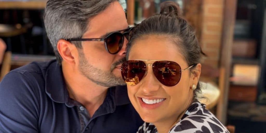 "Feio", Simone, após escândalo do marido e Simaria, surge com cantor e esposo detona: "Quem é esse aí?"