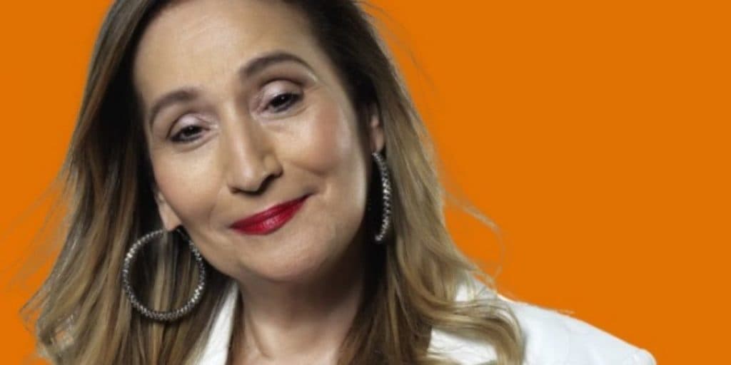 Sonia Abrão lida com saída de colunista da bancada do A Tarde é Sua e substituto assume às pressas na RedeTV