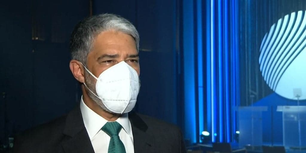William Bonner, após desfecho na Globo, quebra protocolo, é entrevistado por jornal e detona: “Desmentir”