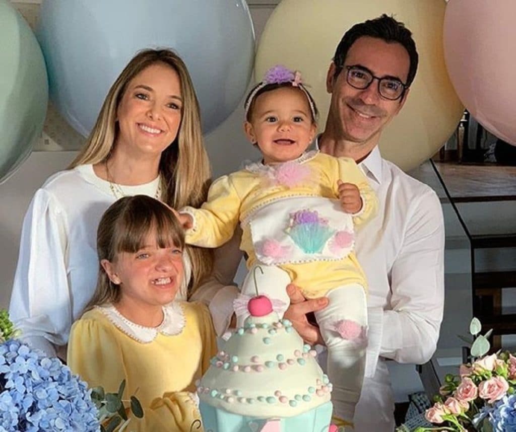 Tici Pinheiro anuncia nova gravidez com Tralli e expõe ida do marido para a Record: "Deixando a vida nos levar"