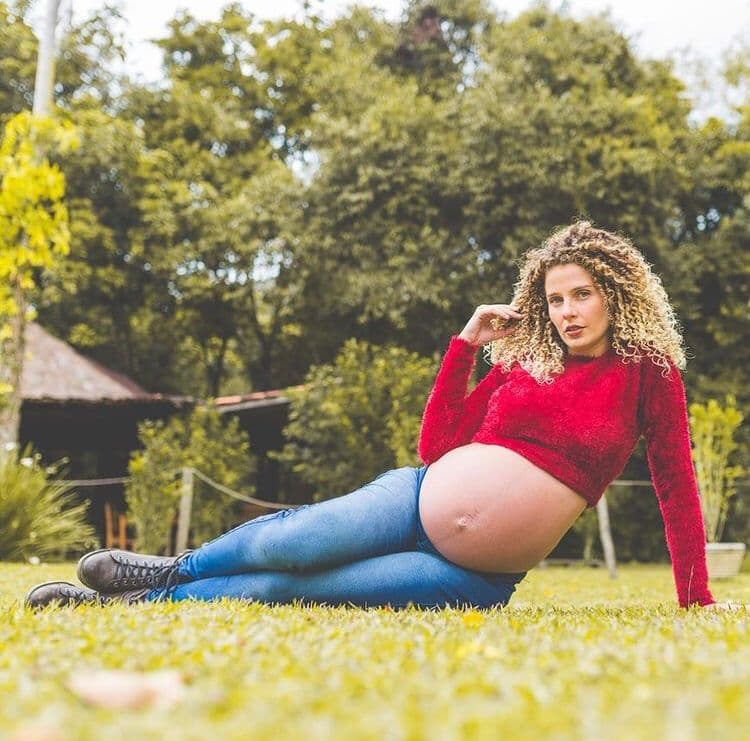 Debby Lagranha celebra chegada do filho Arthur; veja as primeiras fotos do bebê