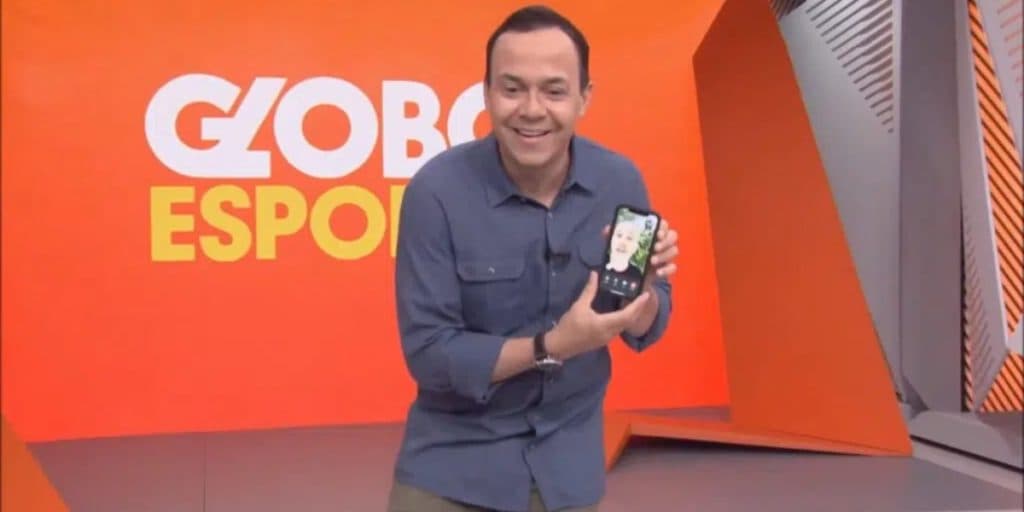 Ao vivo no Globo Esporte, Tiago Medeiros ligou para zoar Alex Esobar