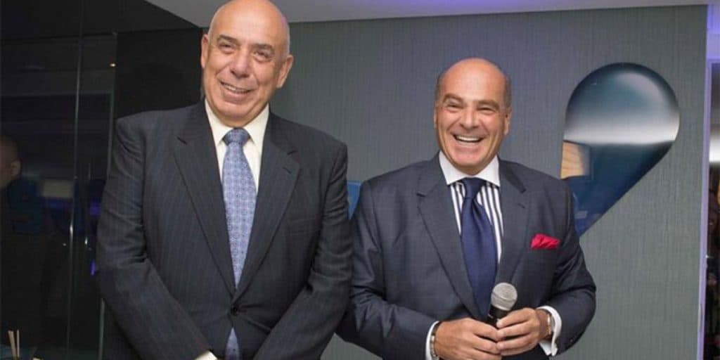 RedeTV! sofre com greve, funcionários ficam sem água e banheiro para usar e polícia é exigida na emissora