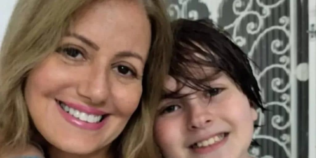 Autora de novelas da Globo perde o filho de 11 anos em passeio na praia e implora: "Não façam mal''