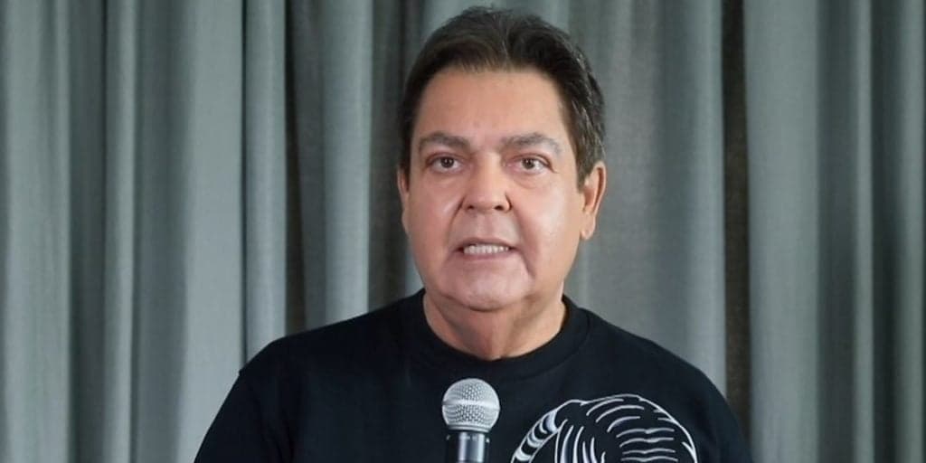 Fora do ar, Faustão continua sendo o apresentador mais bem pago da TV brasileira