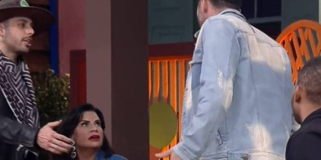 Fazenda 13: Rico vai para cima de Solange em intervalo, Galisteu cai e barraco explode: “Velha coroca”