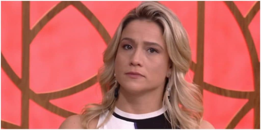 Fernanda Gentil é chutada na Globo pela terceira vez, perde programa e Leifert ganha nova atração, diz vidente