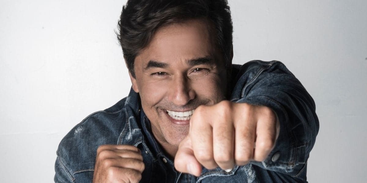 "Vou morrer", Luciano Szafir perde o chão ao anunciar doença mortal aos 52 anos e desmorona: "Arrepio de falar" "Vou morrer", Luciano Szafir perde o chão ao anunciar doença mortal aos 52 anos e desmorona: "Arrepio de falar"