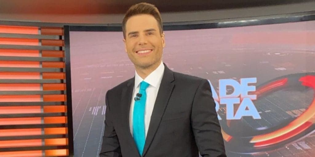 Luiz Bacci distribui salário de R$ 300 mil, faz Pix de 500 reais aos fãs e explode; entenda