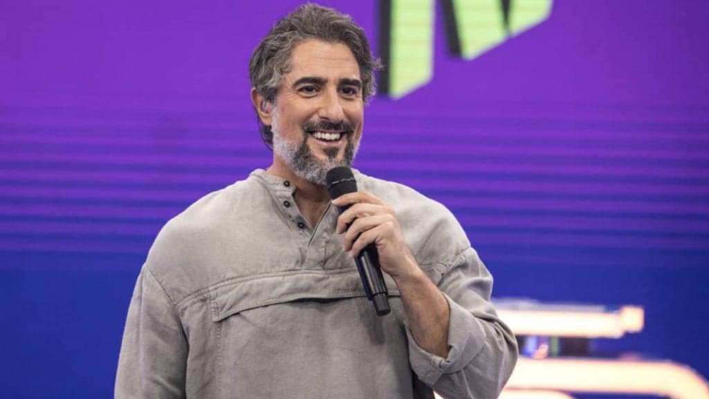Marcos Mion invade camarim de contratado da Globo e gera revolta nos bastidores: "bateu o pé na porta"
