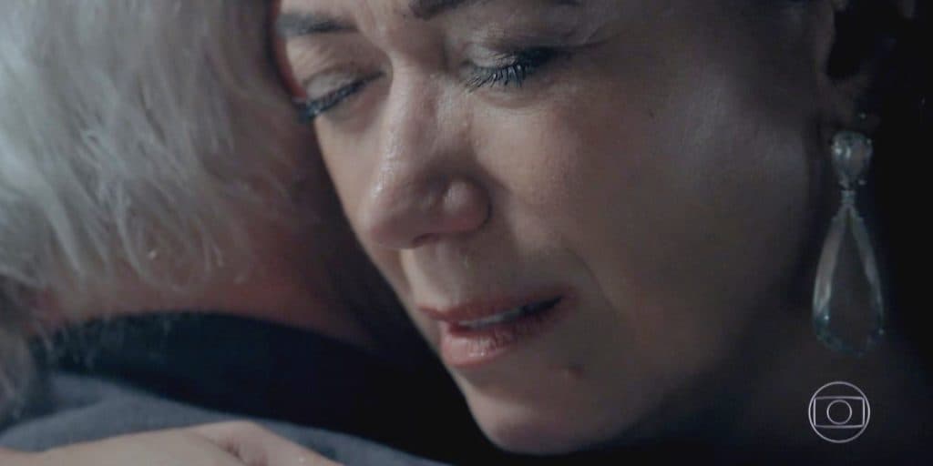 Império - Segredo do passado de Maria Marta e Silviano é roubado e revelado: "Energúmeno"